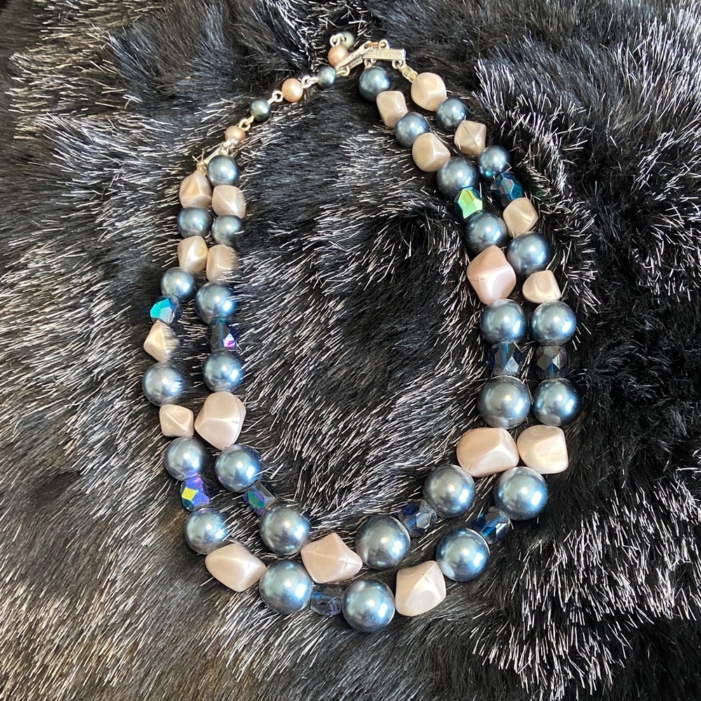 Vintage Elegant Blue and Cream Beaded Necklace
